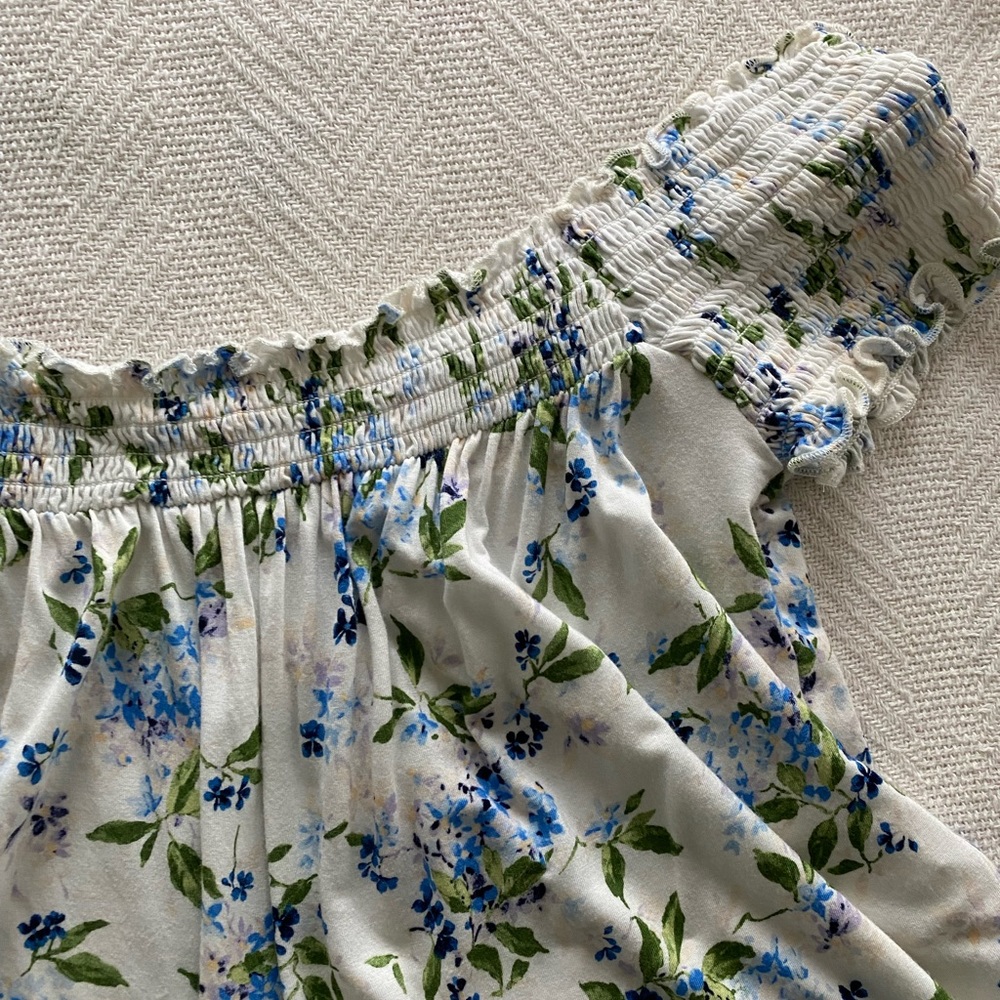 American Eagle off the shoulder tee
